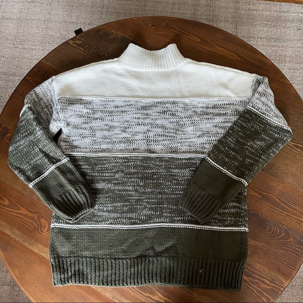 Amazon Sweater - Picture 4 of 4